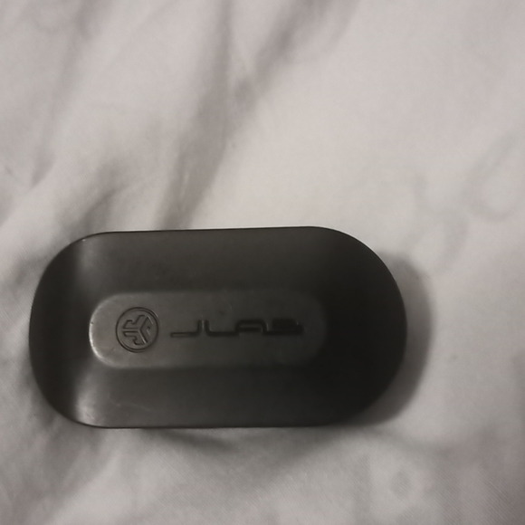 PRICE DROP!!!!!Bluetooth earbuds - Picture 3 of 3